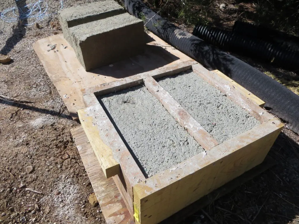 Papercrete slurry in block-moulds