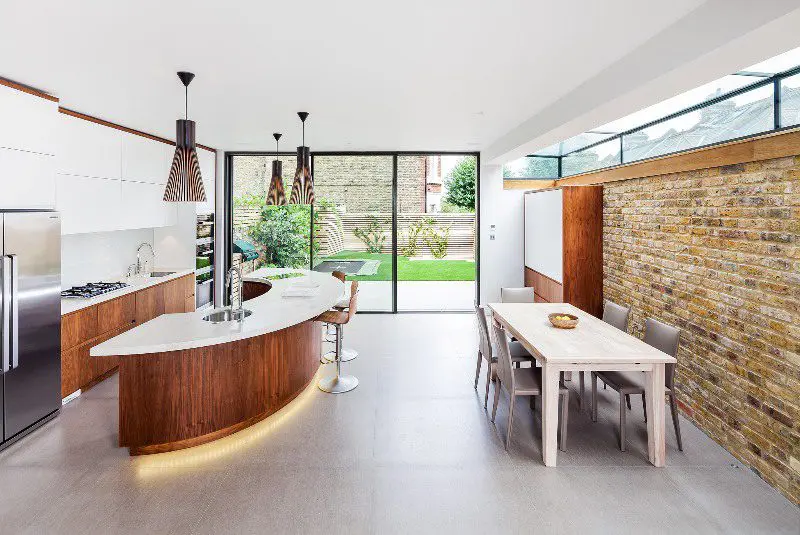 Curvilinear-kitchen-layout