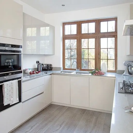 U Shaped Kitchen Layout-2