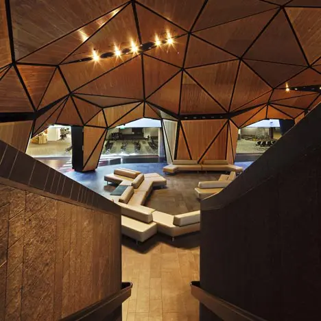 Faceted