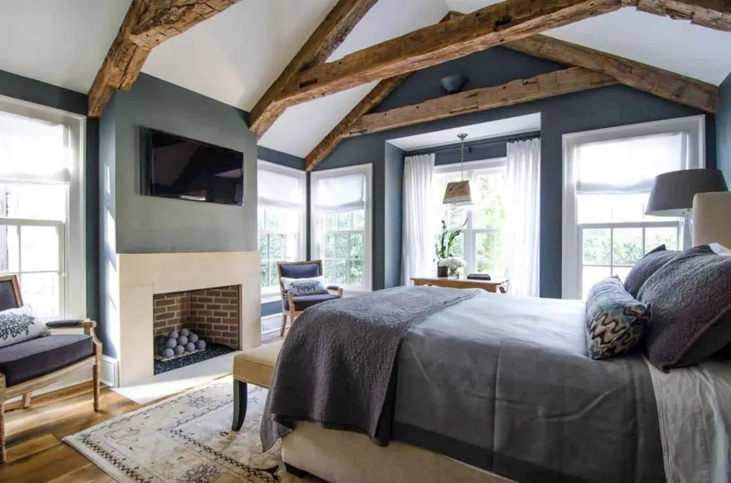Garden view bedroom in bedroom in a weekend home