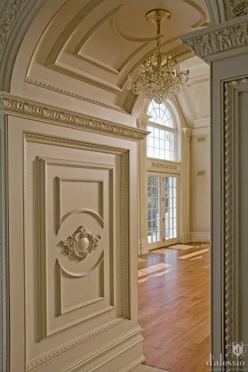 Very heavy and intricate design archway inside the hall