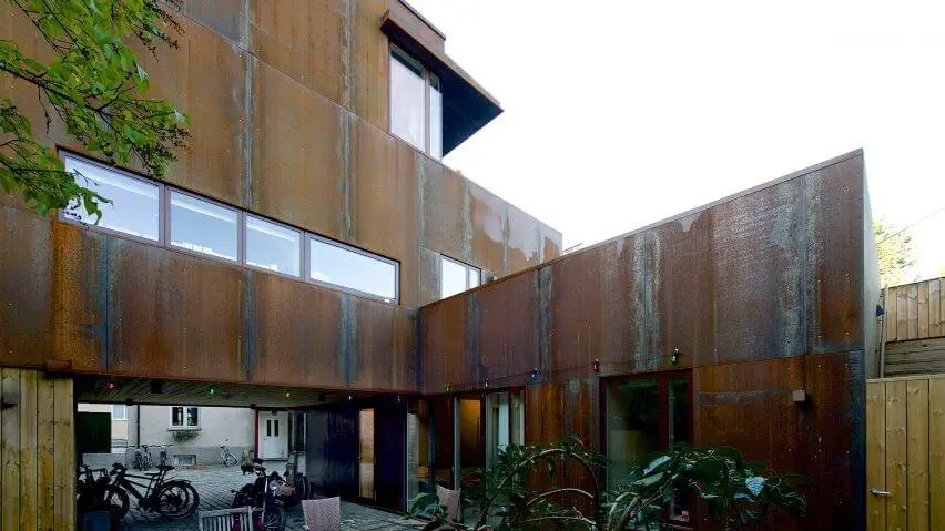 Building outer surface rusted due to extreme weather condition