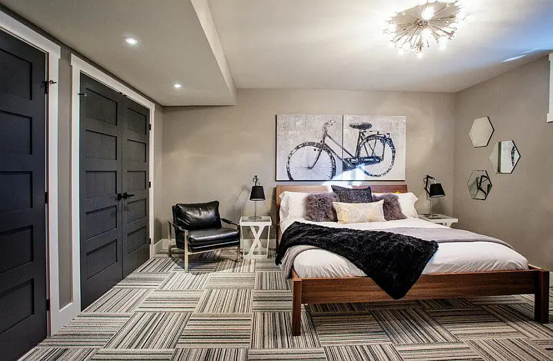 Guest bedroom made in basement of a house