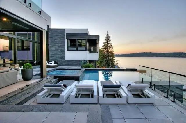Modern Architectural Features with High tech features