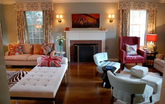 Sofa seating for large parties in Living room