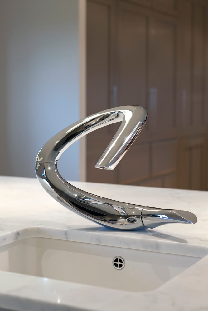 Unique design faucet foor wash basin