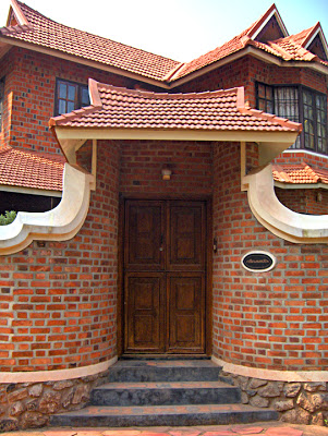 Kerala Style Main Entrance Design Ideas