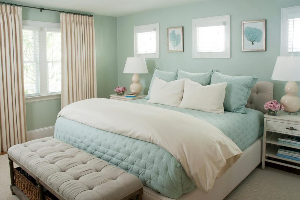 Wall and upholstery in bedroom in pastel colours